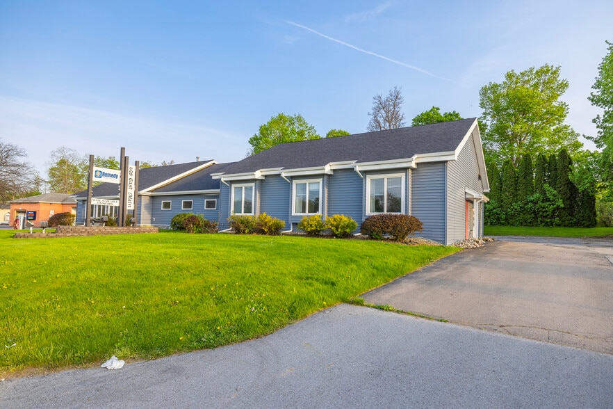 More Photos Of 628 E Main St, Palmyra Medical For Sale