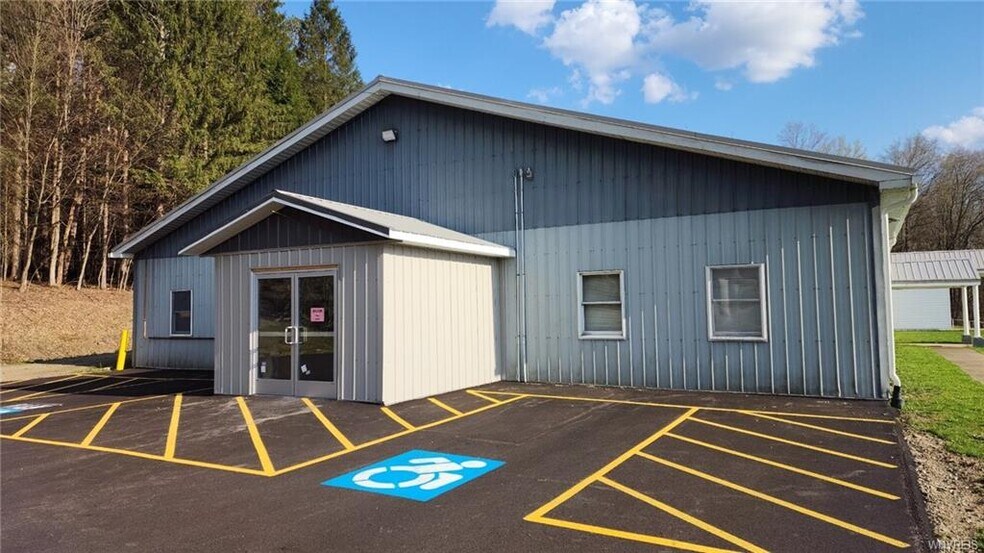 More Photos Of 4250 N State St, Salamanca Freestanding For Sale