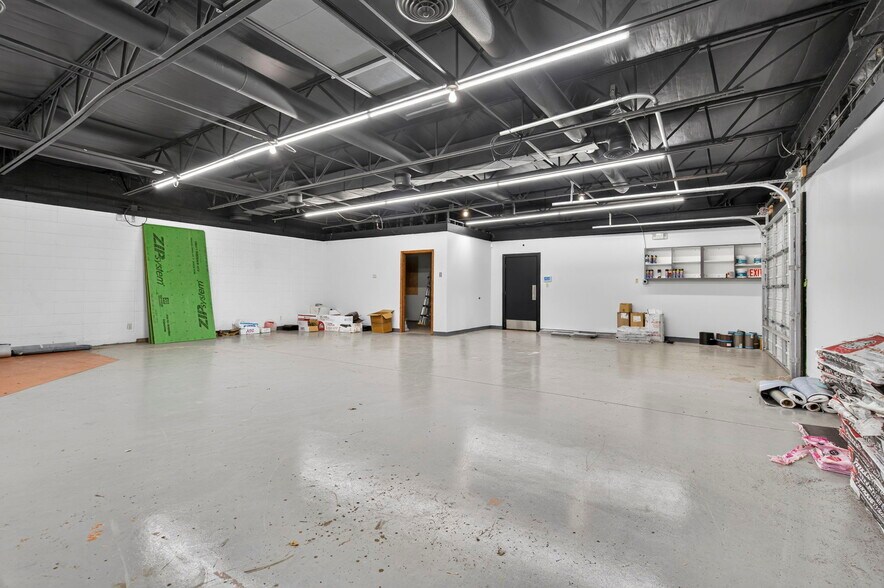 More Photos Of 5601 S Campbell Ave, Springfield General Retail For Sale