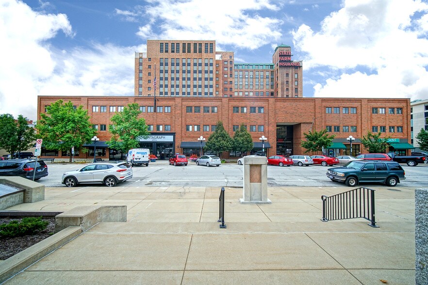 Primary Photo Of 205 N Main St, Bloomington Office For Lease