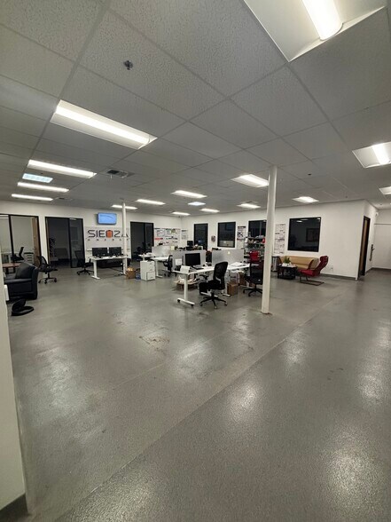 More Photos Of 1325 E El Segundo Blvd, El Segundo Food Processing For Lease