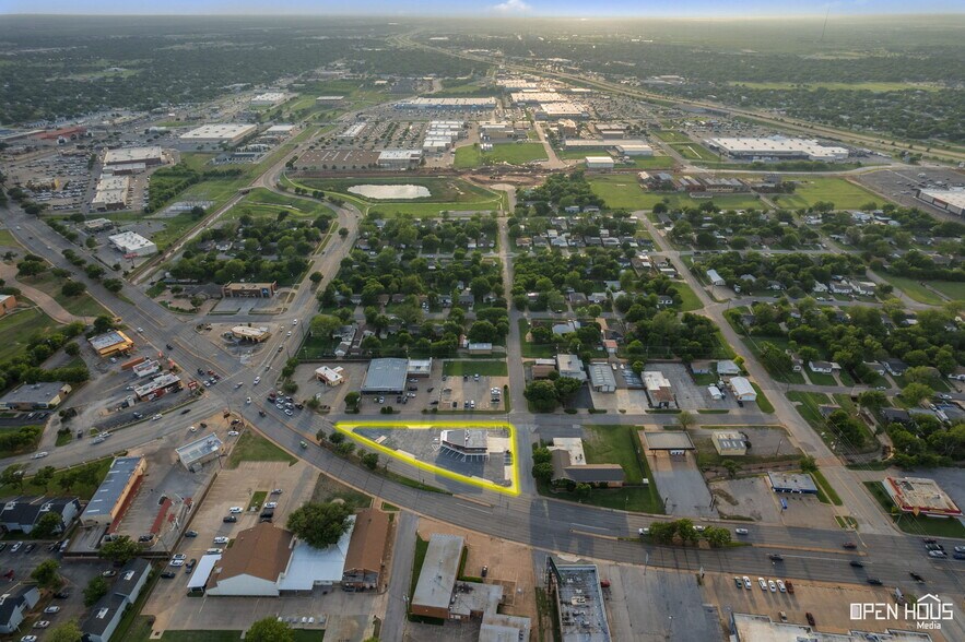 More Photos Of 3500 Kemp Blvd, Wichita Falls General Retail For Sale