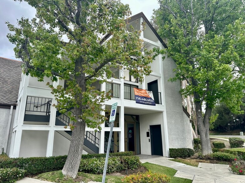 More Photos Of 270 Laguna Rd, Fullerton Office For Lease