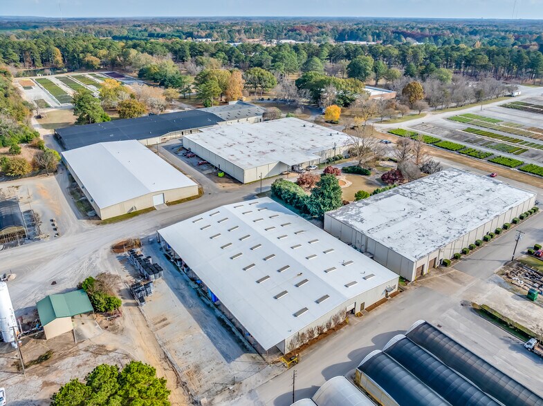More Photos Of 3601 Wetumpka Hwy, Montgomery Warehouse For Lease