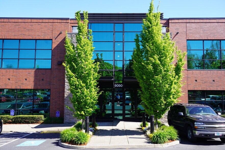 More Photos Of 8050 SW Warm Springs St, Tualatin Medical For Lease