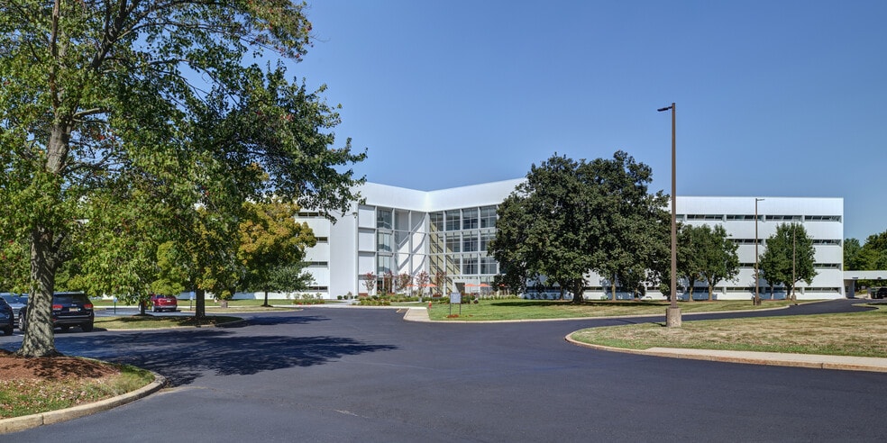 More Photos Of 500 College Rd E, Princeton Office For Lease