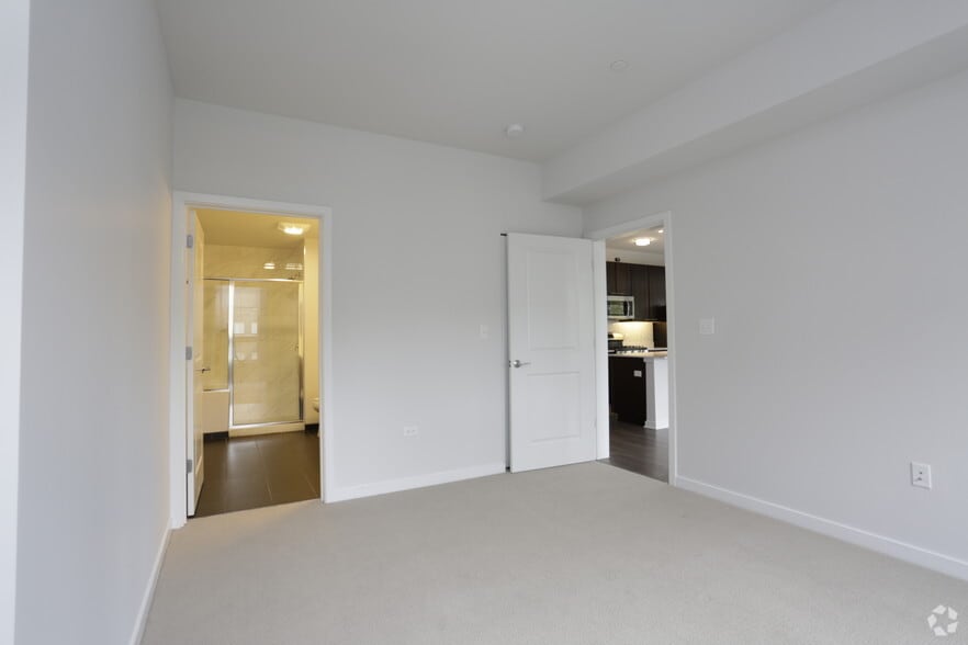 More Photos Of 1720 Central St, Evanston Apartments For Lease