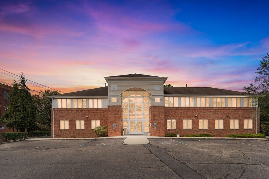 More Photos Of 96 E Main St, Little Falls Office For Lease