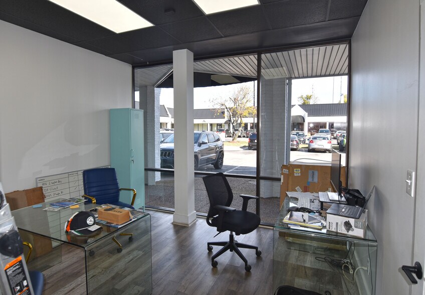 More Photos Of 4825 Trousdale Dr, Nashville Storefront For Lease