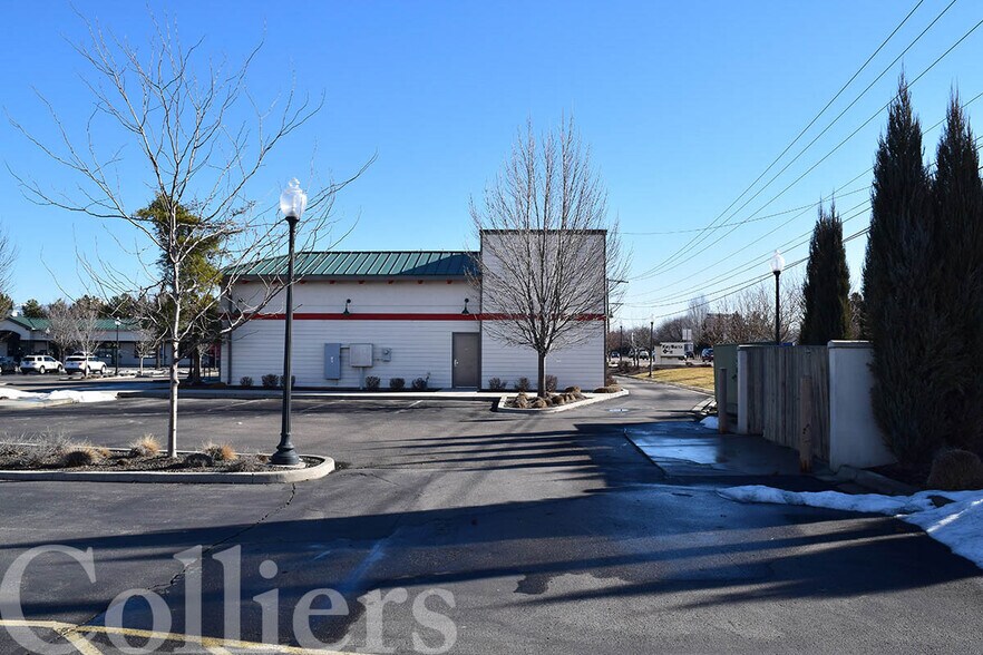 More Photos Of 3410 E Chinden Blvd, Eagle Unknown For Lease