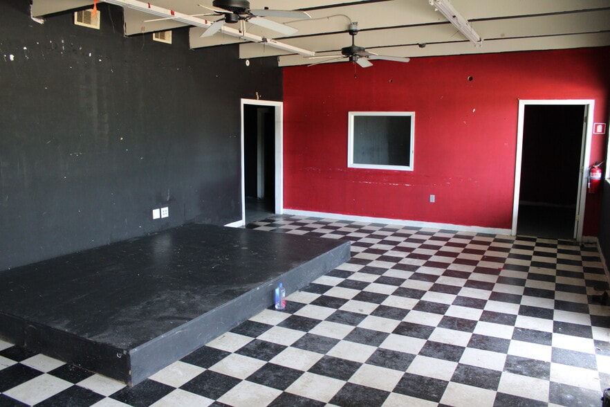 More Photos Of 3178 Hartford Hwy, Dothan Service Station For Lease