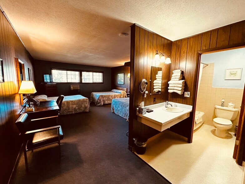 More Photos Of 107 E Main St, Bison Hotel For Sale