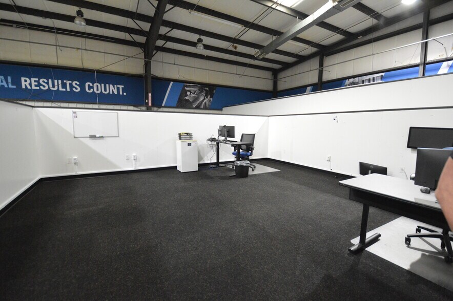 More Photos Of 360 Commercial Park Dr, Thomasville Warehouse For Sale