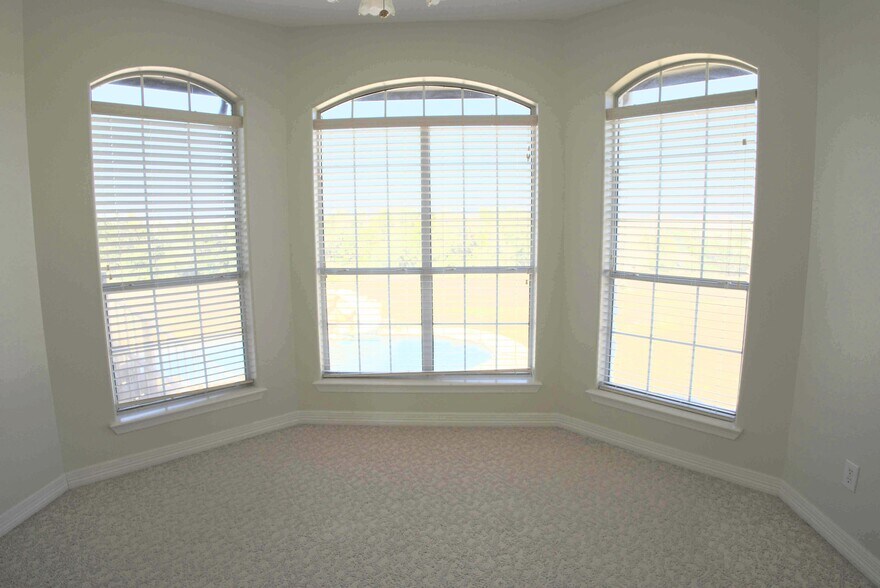 More Photos Of 2982 FM 2935, Brenham Flex For Sale