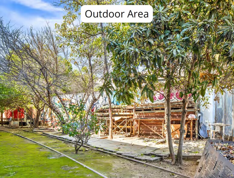 More Photos Of 2152 Sacramento St, Los Angeles Warehouse For Sale
