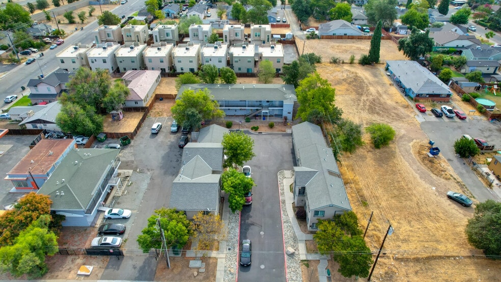 More Photos Of 3732-3736 Astoria St, Sacramento Apartments For Sale