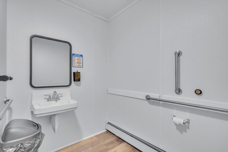 More Photos Of 106 Carr St, Nicholson Assisted Living For Sale