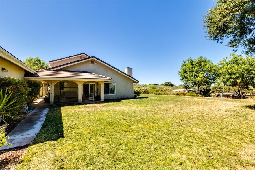 More Photos Of 5055 Rancho La Loma Linda Dr, Paso Robles Specialty For Sale