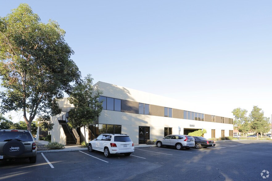 More Photos Of 2522 Chambers Rd, Tustin Coworking Space