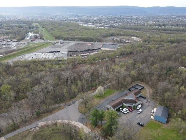 More Photos Of 104 Woodward Hill Rd, Edwardsville Office For Sale