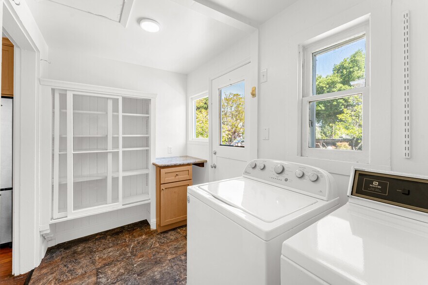 More Photos Of 126 N Ellsworth Ave, San Mateo Apartments For Sale