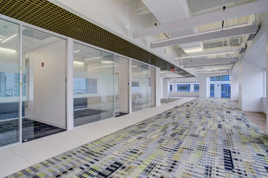 More Photos Of 1301 Fannin St, Houston Office For Lease