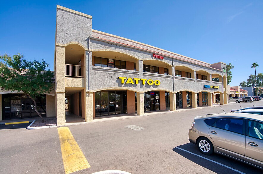 More Photos Of 1111 N Gilbert Rd, Gilbert Storefront Retail Office For Lease