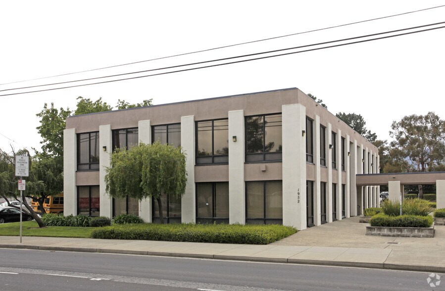 More Photos Of 1952 Camden Ave, San Jose Office For Lease