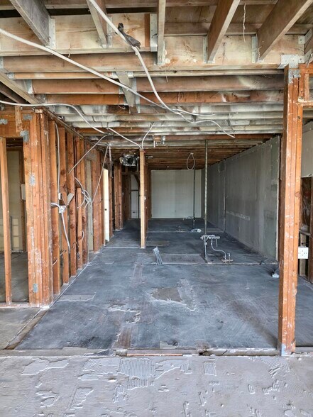 More Photos Of 17523 Crenshaw Blvd, Torrance Medical For Sale