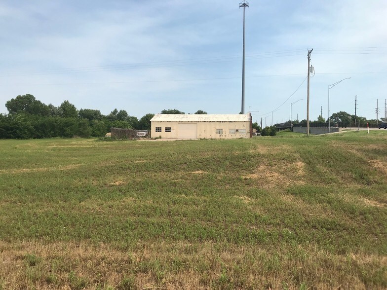 More Photos Of K-15 @ Rock Road, Mulvane Land For Sale