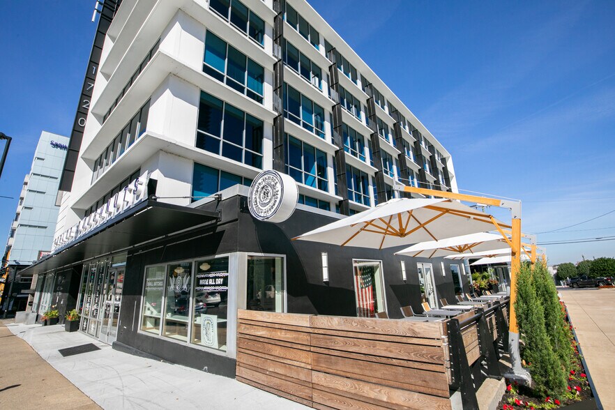 More Photos Of 1720 W End Ave, Nashville Office For Lease