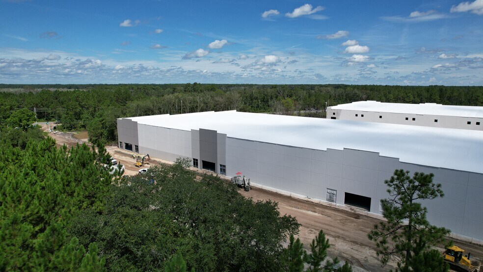 More Photos Of 14825 International Airport Blvd, Jacksonville Unknown For Lease