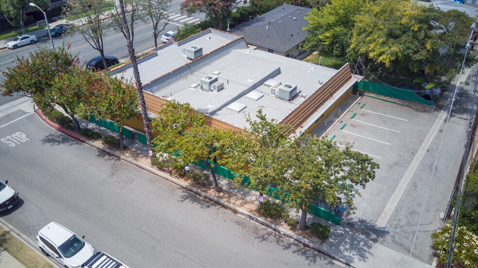 More Photos Of 635 W Foothill Blvd, Monrovia Loft Creative Space For Lease