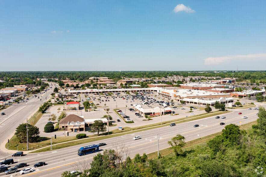 91-109 Danada Sq E, Wheaton, IL 60189 For Lease Cityfeet.com