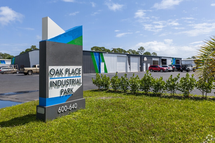 More Photos Of 600 Oak Pl, Port Orange Unknown For Lease
