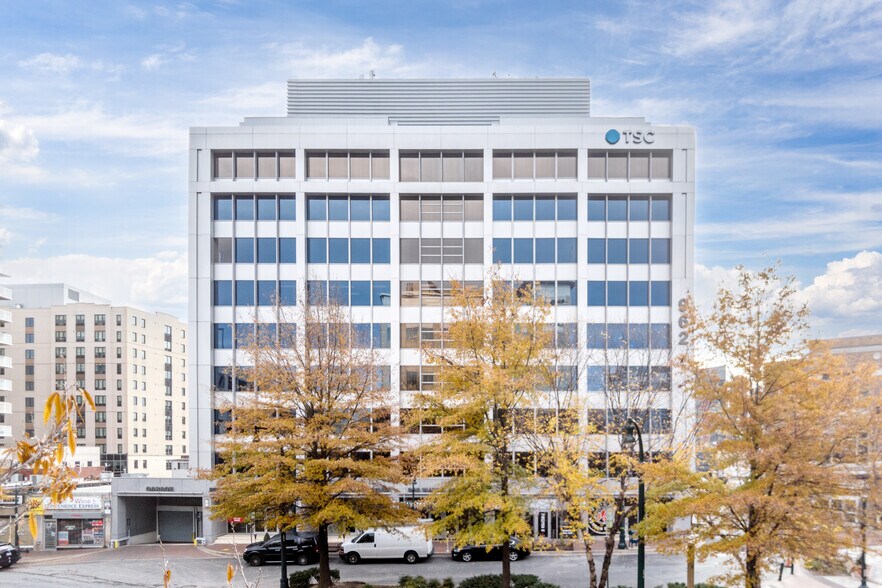 More Photos Of 962 Wayne Ave, Silver Spring Office For Lease