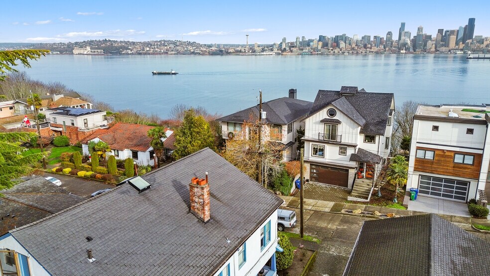 More Photos Of 1425 Palm Ave SW, Seattle Multifamily For Sale