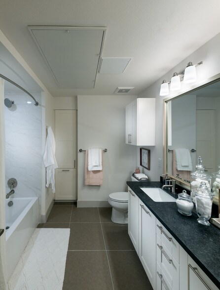 More Photos Of 2450 Valdez St, Oakland Apartments For Lease