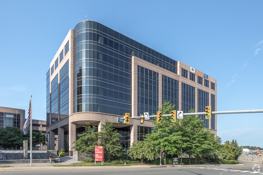 More Photos Of 2677 Prosperity Ave, Merrifield Office For Lease