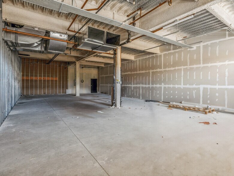 More Photos Of 5155 N Broadway Ave, Chicago Apartments For Lease