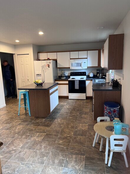 More Photos Of 333 Jackson St, Coleman Apartments For Sale