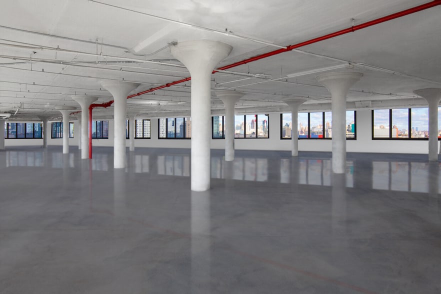 More Photos Of 33-02 Skillman Ave, Long Island City Showroom For Lease