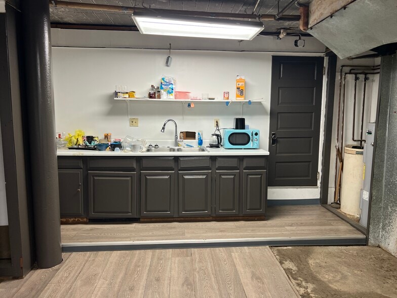 More Photos Of 1625 Tacoma St, Dayton Warehouse For Sale