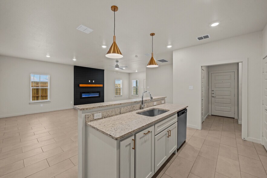 More Photos Of 7030-7036 41st st, Lubbock Apartments For Sale