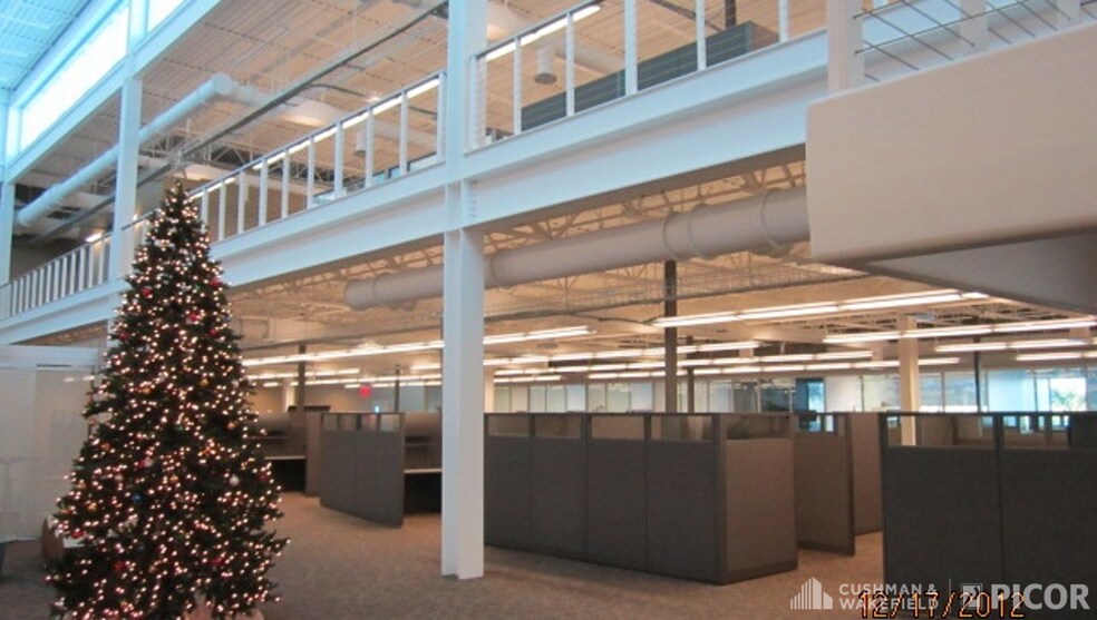 More Photos Of 3601 E Britannia Dr, Tucson Research And Development For Sale