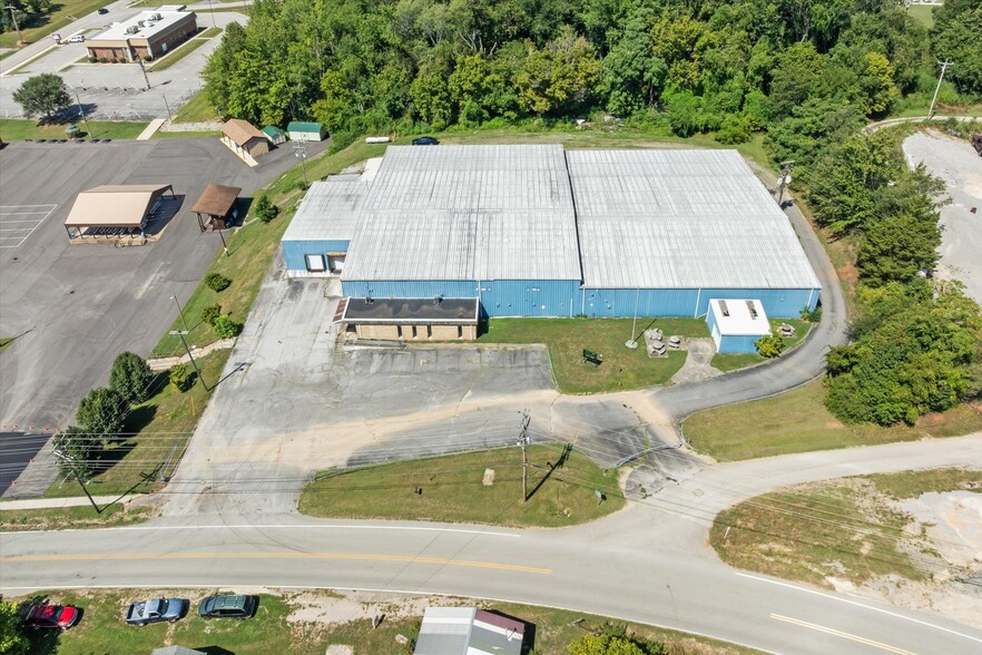 More Photos Of 119 N Main St, Byrdstown Manufacturing For Sale