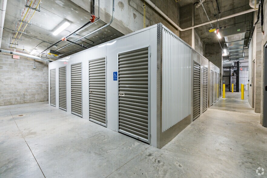 More Photos Of 23 NE 17th Ter, Miami Apartments For Lease