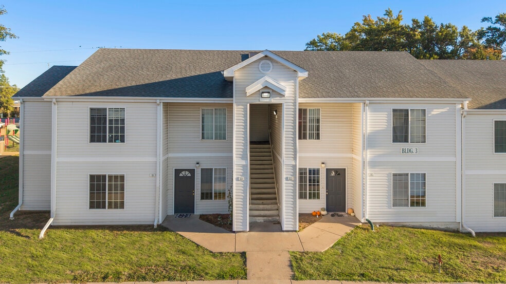 Primary Photo Of 11 E Wichern Rd, Perryville Apartments For Sale