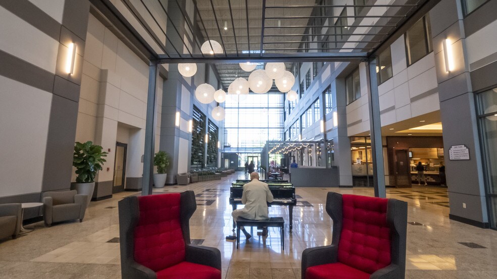 More Photos Of 1600 Utica Ave S, Saint Louis Park Office For Lease