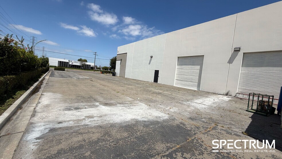 More Photos Of 1575 N Main St, Orange Warehouse For Sale